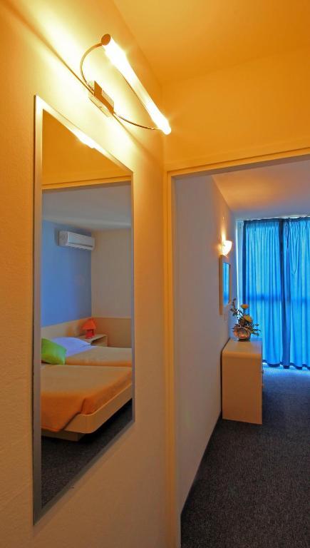 Adriatica Hotel 2*